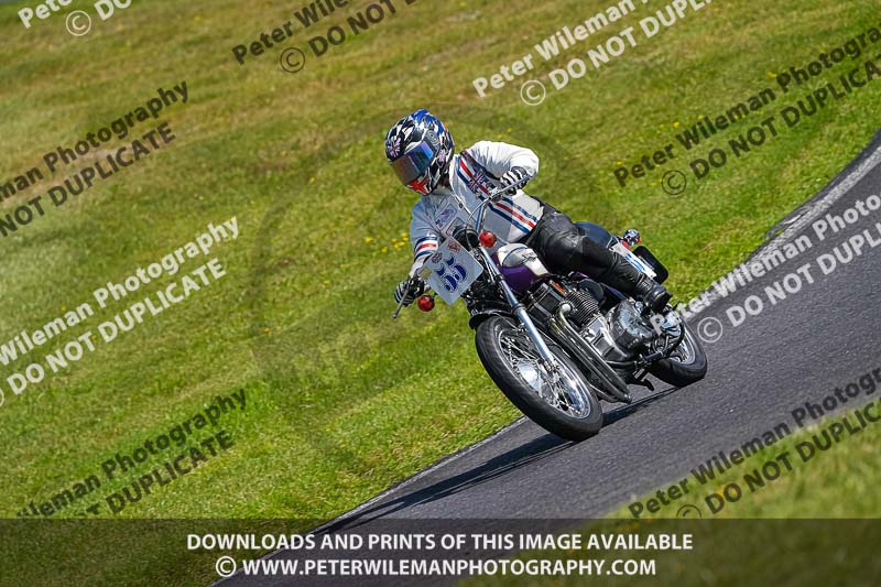 Vintage motorcycle club;eventdigitalimages;mallory park;mallory park trackday photographs;no limits trackdays;peter wileman photography;trackday digital images;trackday photos;vmcc festival 1000 bikes photographs